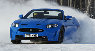 El Jaguar XKR-S, a prueba sobre el hielo de Finlandia