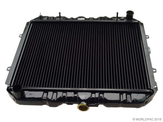 Foto de Radiador para Toyota Pickup 1984 Toyota 4Runner 1984 Marca Csf Radiator Nmero de Parte W0133-1609489