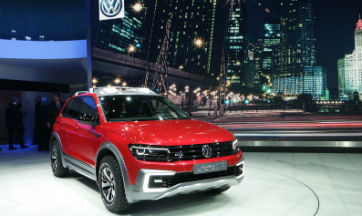 Volkswagen vira hacia los modelos híbridos y eléctricos