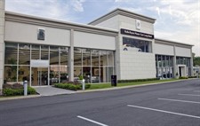 Rolls-Royce abre en Nueva York su mayor concesionario en Norteam�rica