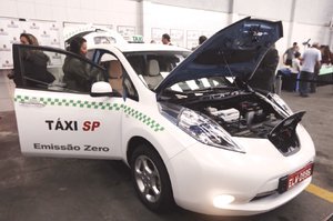 Nissan México va por automóvil eléctrico