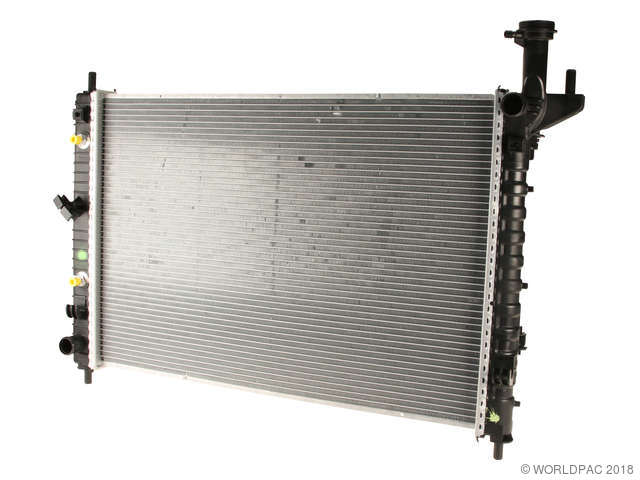 Foto de Radiador para Saturn Outlook Buick Enclave GMC Acadia Marca Acdelco N�mero de Parte W0133-2190837
