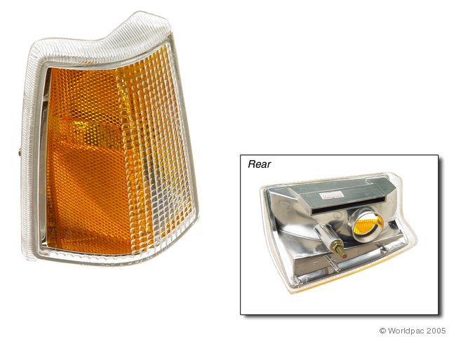 Foto de Luz de estacionamiento para Volvo 740 Volvo 760 Marca Apa/uro Parts Nmero de Parte W0133-1618120