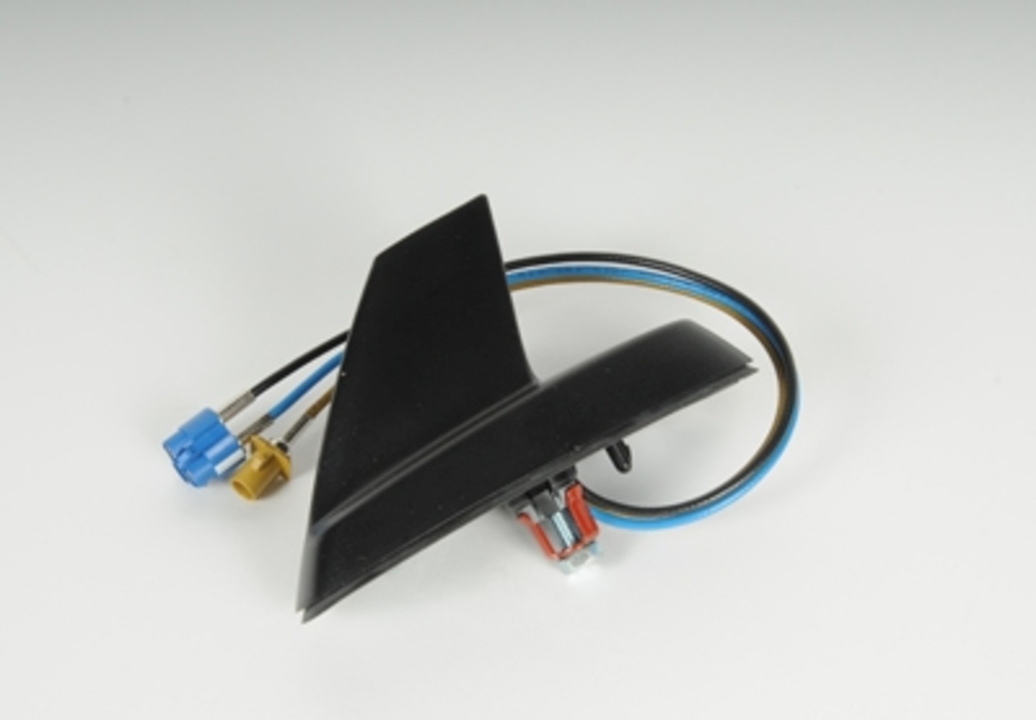 Foto de Conjuto de Antena de GPS para Isuzu Buick Cadillac Chevrolet GMC Saab Marca AC Delco Nmero de Parte 15821861