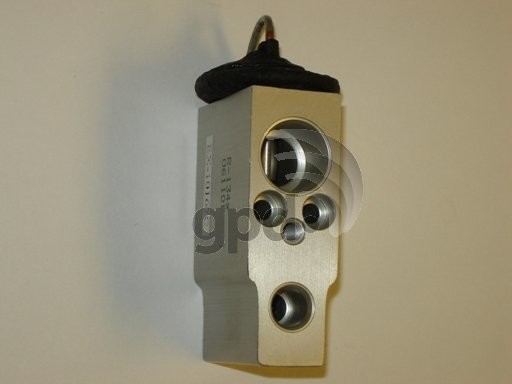 Foto de Vlvula de Expansin Aire Acondicionado para Mercedes-Benz ML320 Mercedes-Benz ML350 Mercedes-Benz ML430 Mercedes-Benz ML500 Mercedes-Benz ML55 AMG Mercedes-Benz R350 Mercedes-Benz R500 Mercedes-Benz R320 Marca GLOBAL PARTS Parte #3411389