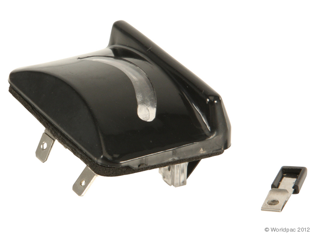 Foto de Luz de identificaci�n para Volvo 240 Volvo 244 Volvo 740 Volvo 760 Volvo 780 Marca Professional Parts Sweden N�mero de Parte W0133-1636704