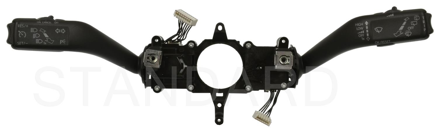 Foto de Interruptor de Control de Crucero para Volkswagen Jetta Volkswagen Passat Volkswagen Eos Volkswagen GTI Volkswagen Tiguan Marca STANDARD MOTOR Parte #CBS2213