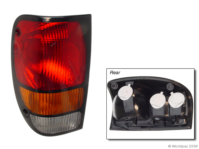 Foto de Conjunto de luz trasera para Mazda B4000 Mazda B3000 Mazda B2300 Marca Tyc Nmero de Parte W0133-1836799