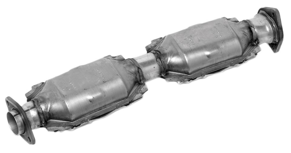 Foto de Convertidor Cataltico Standard Direct Fit para Ford Explorer Ford Ranger Mazda Navajo Marca WALKER Nmero de Parte 15737